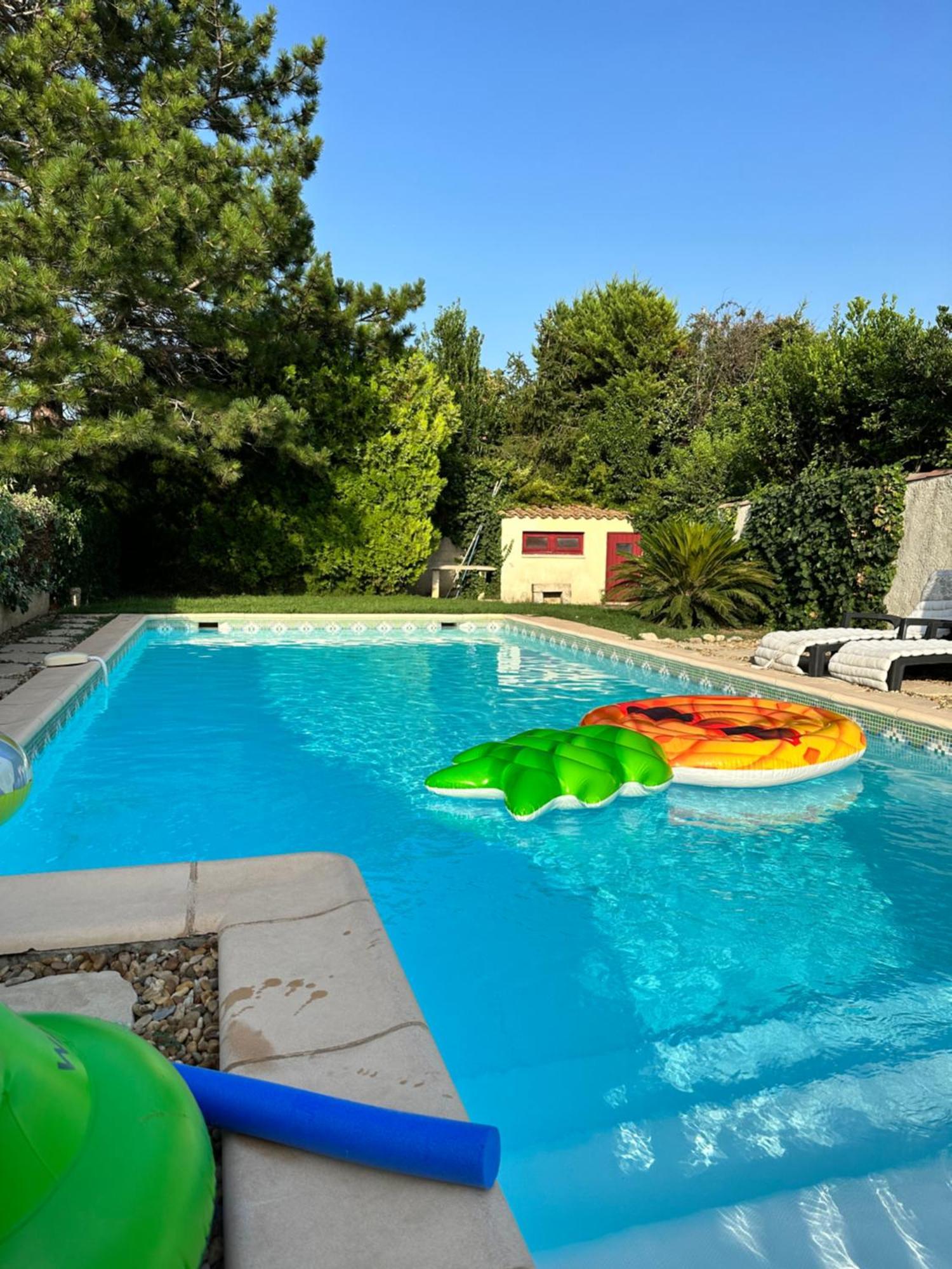 La Pitchoune : Gite Aux Pieds Des Alpilles Mouries Luaran gambar